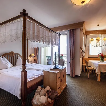 Finkennest - Panoramic Garden Hotel 4*
